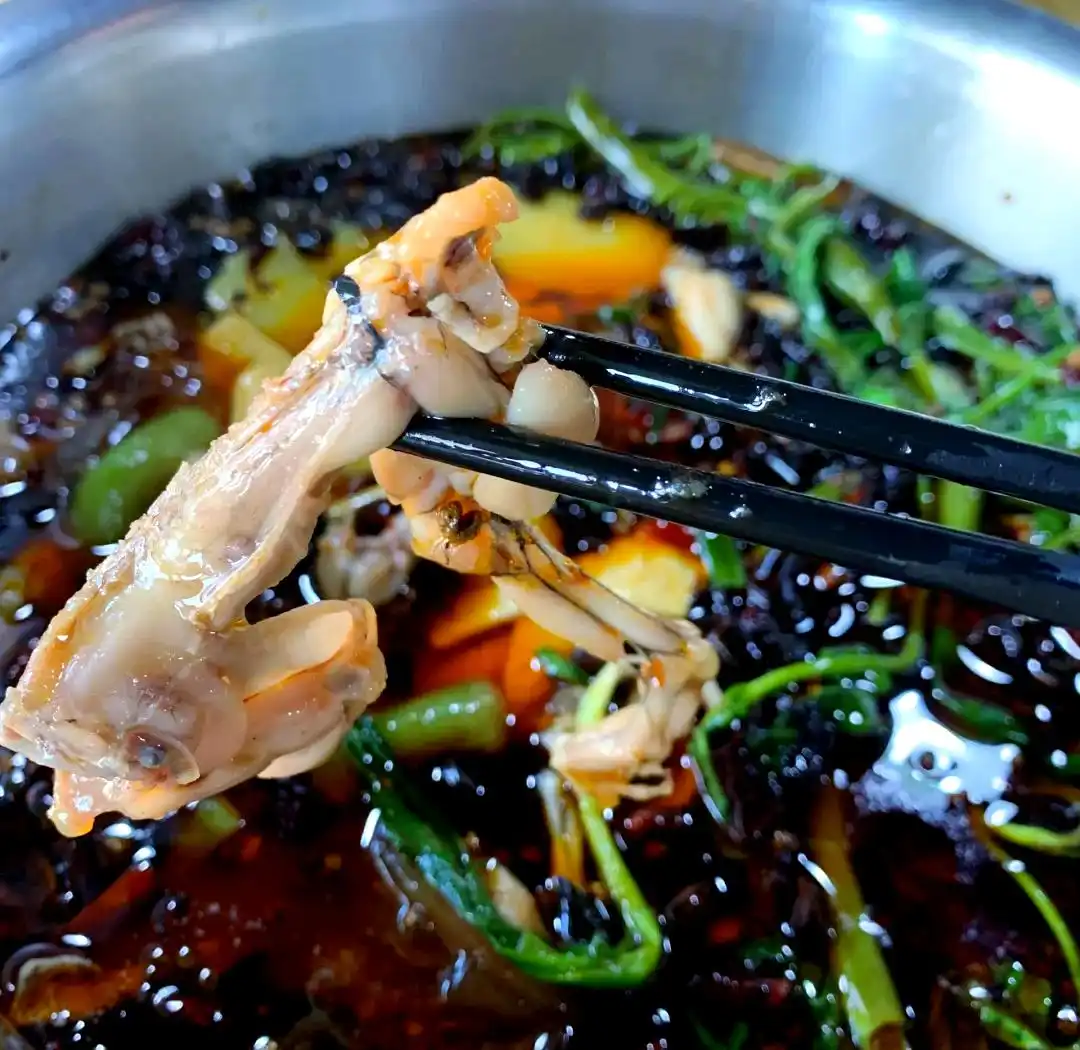 沙坪坝美食攻略_重庆磁器口美食照片_歌乐山辣子鸡特色介绍