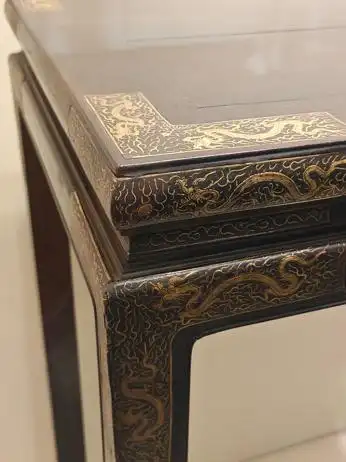 中国古典家具木料色泽刀工漆艺装饰纹样_紫檀木花梨木酸枝木楠木鸡翅木瘿木铁梨木材质特点_中国传统家具工艺