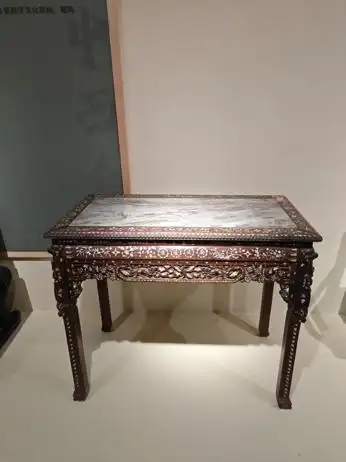 紫檀木花梨木酸枝木楠木鸡翅木瘿木铁梨木材质特点_中国古典家具木料色泽刀工漆艺装饰纹样_中国传统家具工艺