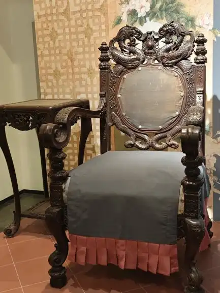 中国传统家具工艺_中国古典家具木料色泽刀工漆艺装饰纹样_紫檀木花梨木酸枝木楠木鸡翅木瘿木铁梨木材质特点