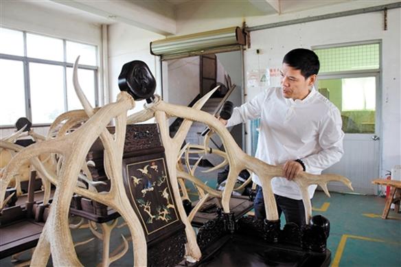 广东省工艺美术大师 卢艺鹿角椅制作技艺 非遗传承人_中国传统家具工艺