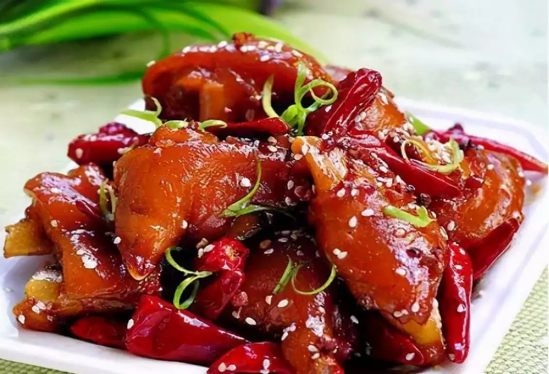 红萝卜小番茄炖汤食谱_平菇炒肉食材_白萝卜咖喱汤做法