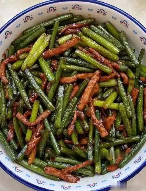 平菇炒肉食材_家常菜食谱大全_快手营养菜谱推荐