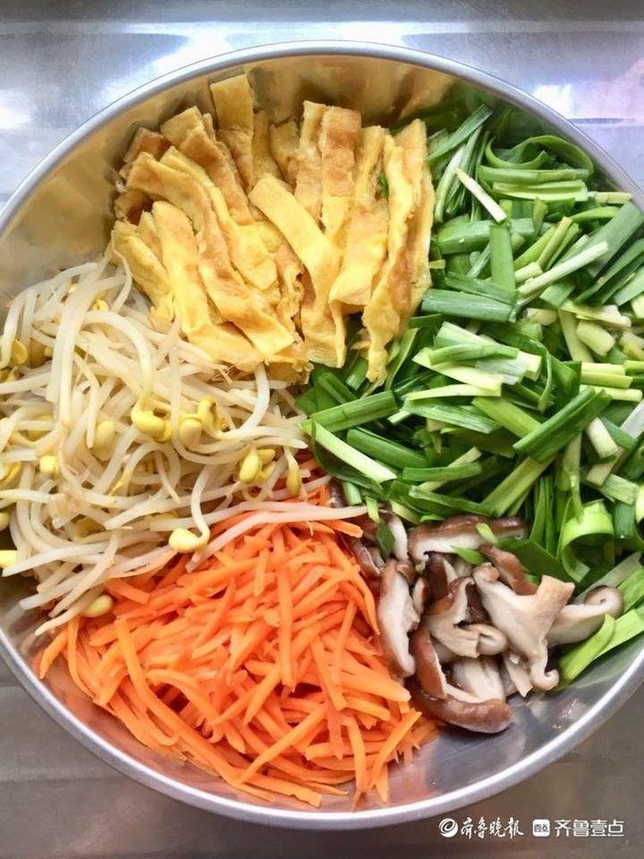 立春做春饼做法_春饼 菜_春饼制作步骤详解