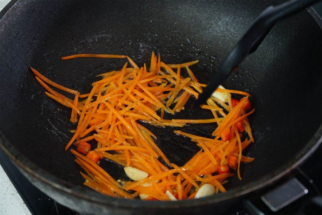 立春传统食物合菜制作方法_春饼 菜_立春咬春炒合菜做法