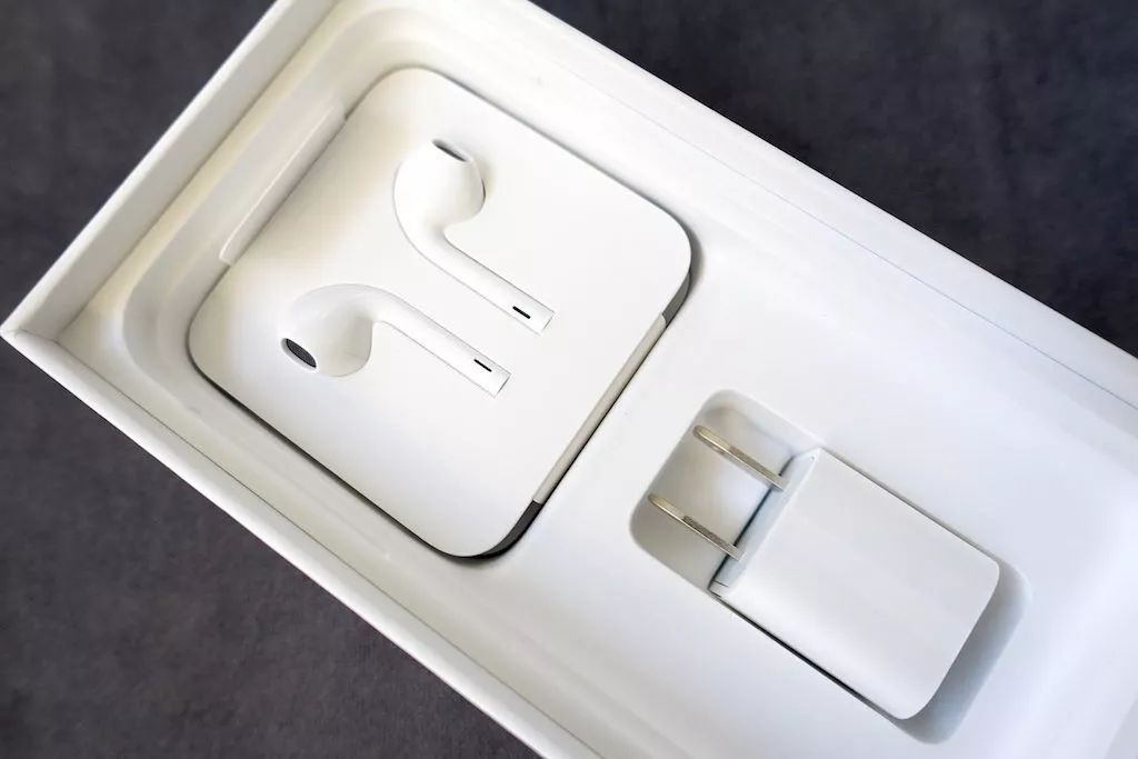 apple数据线保修吗_苹果充电速度慢原因分析_iPhone五福一安充电器已售完