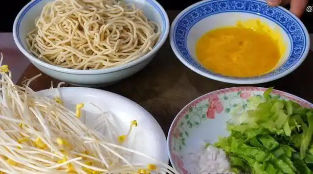 炒面食材搭配_用面条做炒面_家常炒面做法