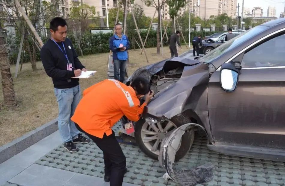 平安车险算价_交强险和商业险的区别_车险怎么买最划算