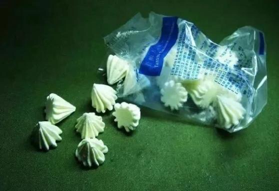 童年回忆杀零食_小时候吃的零食老鼠屎_80后怀旧零食