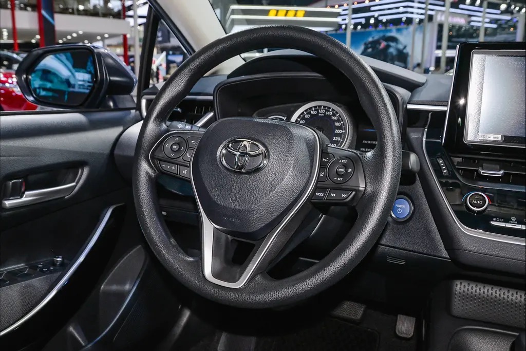 卡罗拉安全配置高吗_卡罗拉降价5万是真的吗_丰田卡罗拉销量最好的配置