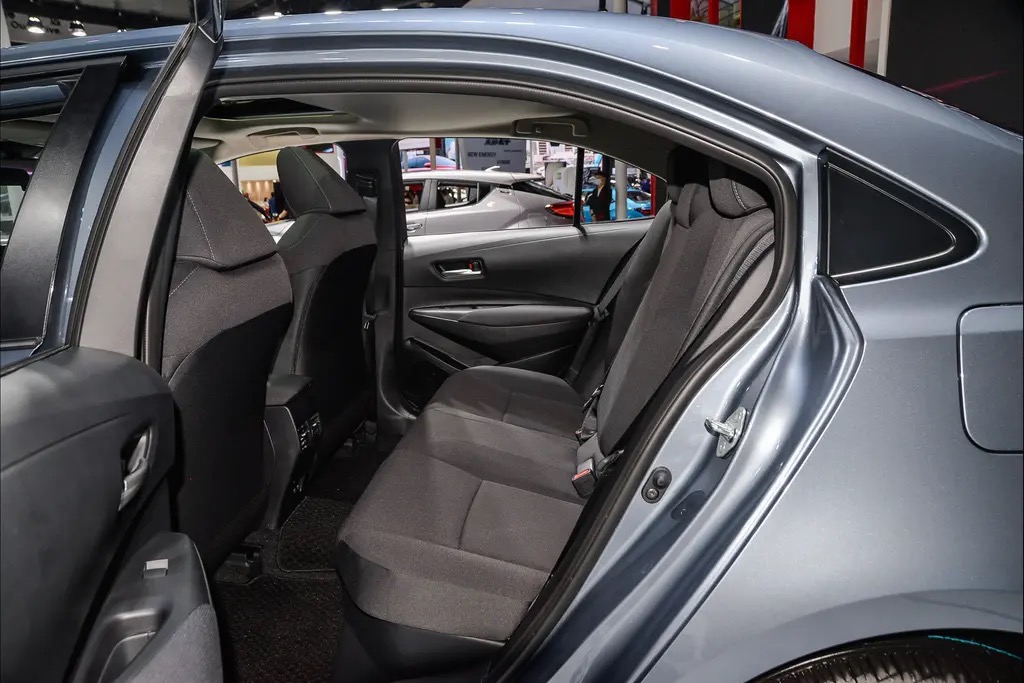 卡罗拉安全配置高吗_丰田卡罗拉销量最好的配置_卡罗拉降价5万是真的吗