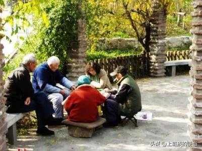 独居青年晚餐_长沙晴空万里_土豆豆角焖面