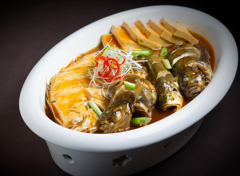 小船渔村焖鱼技艺_大连菜名店_大连菜连锁品牌
