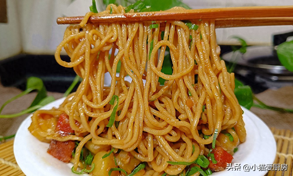 土豆豆角焖面_传统北方土豆焖面食谱_土豆焖面制作方法