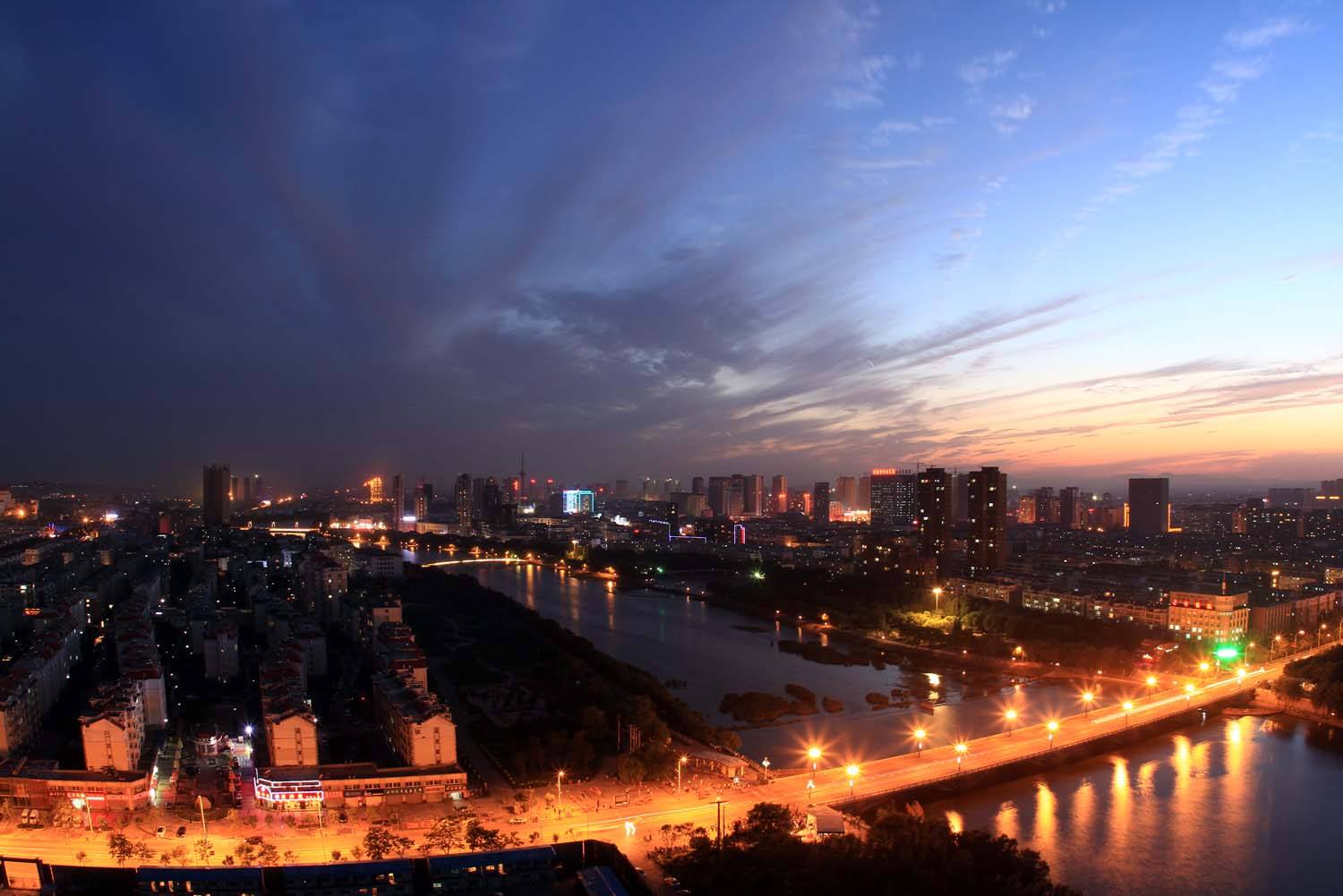 辽宁阜新二手房价格低_辽宁省阜新市人圴收入_辽宁阜新56平米2万套房子