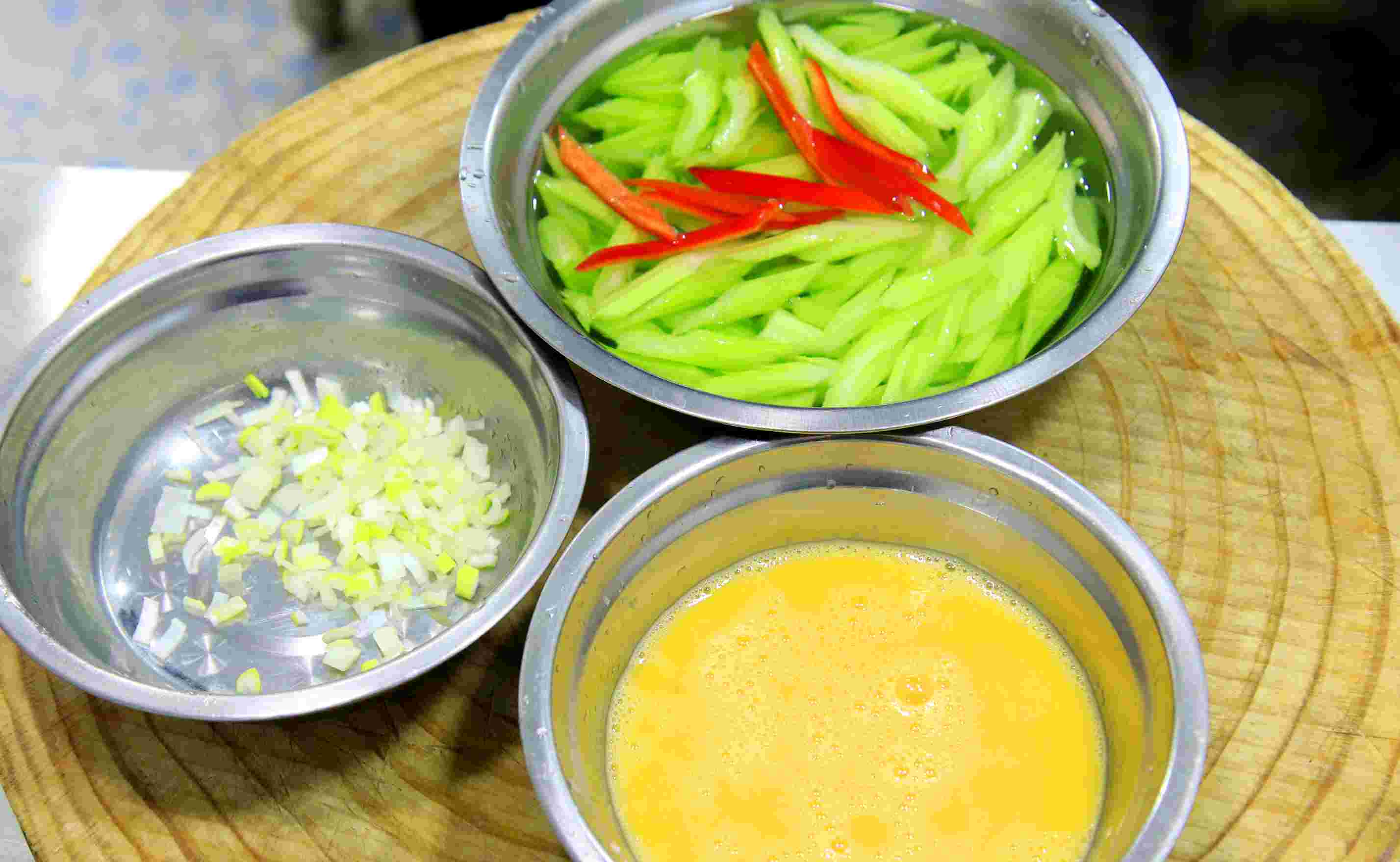 负卡路里食物推荐_减肥宵夜菜谱_减肥低热量蔬菜