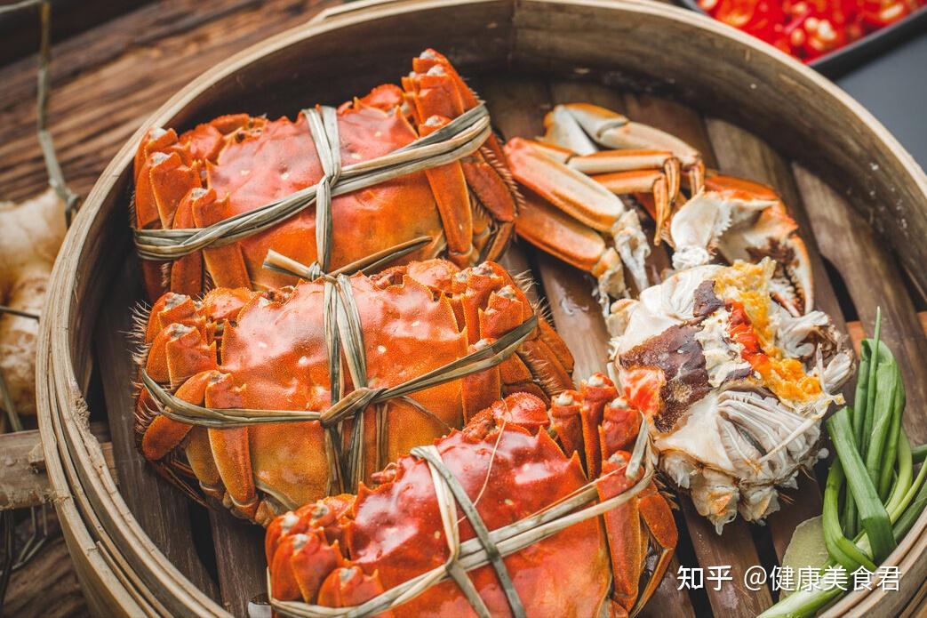 蒸大闸蟹不掉腿流黄技巧_清蒸大闸蟹做法_清蒸鲩鱼 粤菜