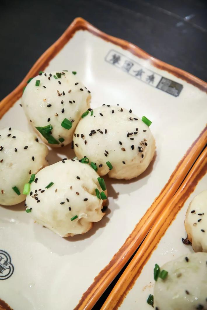 东方宝泰购物广场美食_焕新东方美学小吃广场_和丰楼豫园食集