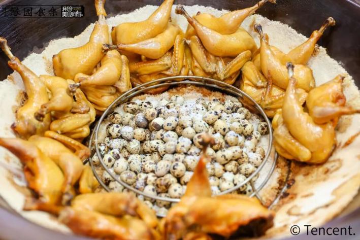 焕新东方美学小吃广场_东方宝泰购物广场美食_和丰楼豫园食集