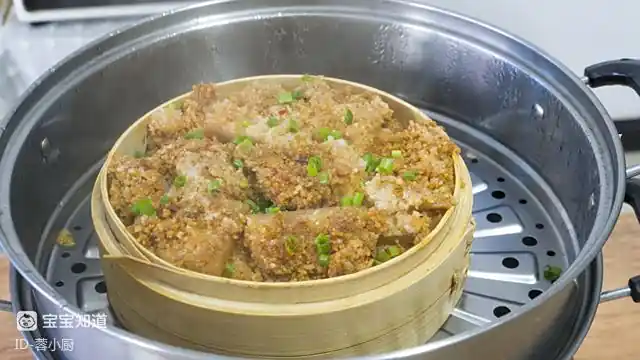 粉蒸肉 家常做法 五花肉红薯粉蒸肉_蒸出来的美味