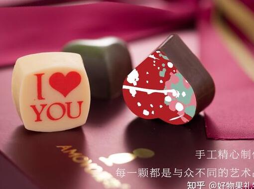 美食女孩礼物推荐_给女朋友买一箱零食_网红零食礼盒