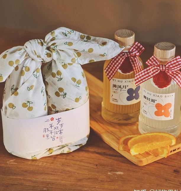 美食女孩礼物推荐_给女朋友买一箱零食_网红零食礼盒