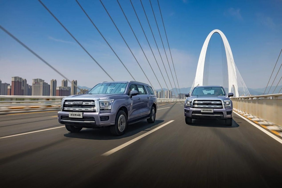 哈弗h5四驱价位_哈弗H5 大型SUV 大梁四驱 5座布局 后备厢空间 2116升 客车 乘坐舒适性 柴油汽油动力 采埃孚8速手自一体变速箱 分时四驱系统 伊顿