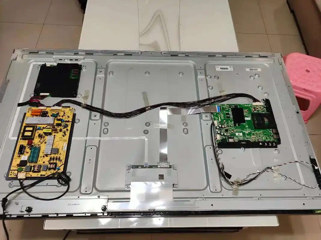 lg维修案例_液晶显示器故障案例解析_LG 1780Q无显示故障