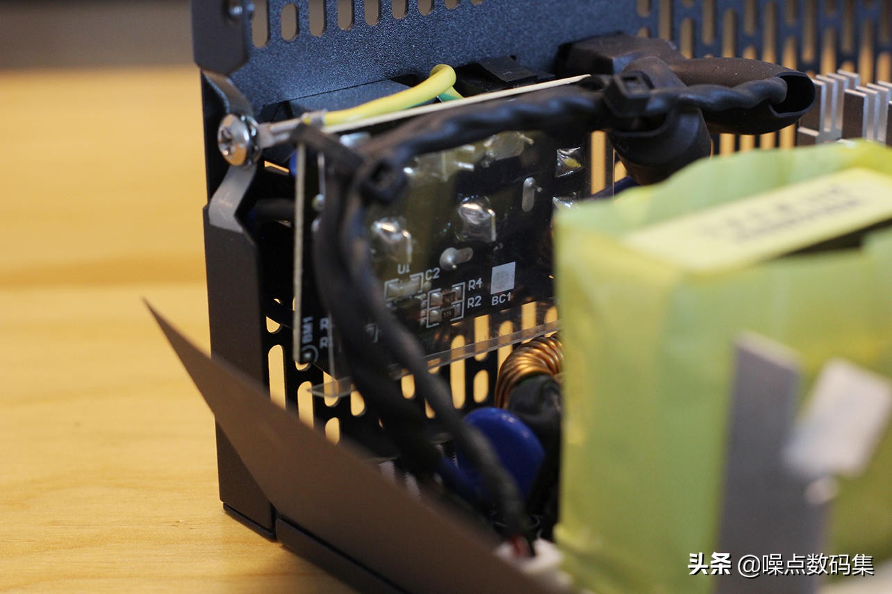 安钛克HCG系列电源评测_安钛克电源怎么保修_安钛克HCG 1000W全模组金牌电源