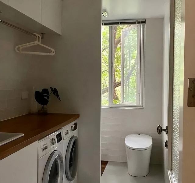 洗衣机 阳台 卫生间_阳台洗衣机_独立洗衣房方案