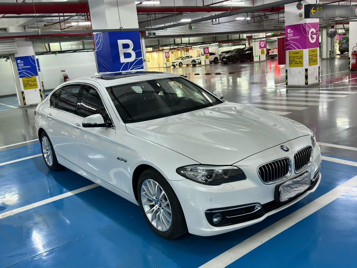 11万拿下宝马5系,2.0T+8AT,商务家用皆宜!(图3) 宝马5系二手车市场行情_宝马525保养周期及费用_宝马5系2014款525Li豪华设计套装