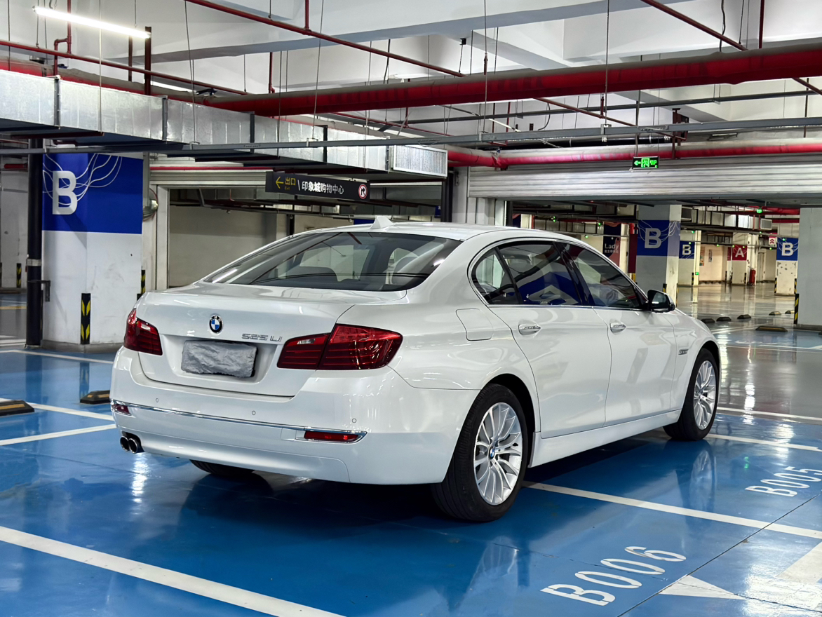 11万拿下宝马5系,2.0T+8AT,商务家用皆宜!(图9) 宝马5系2014款525Li豪华设计套装_宝马5系二手车市场行情_宝马525保养周期及费用