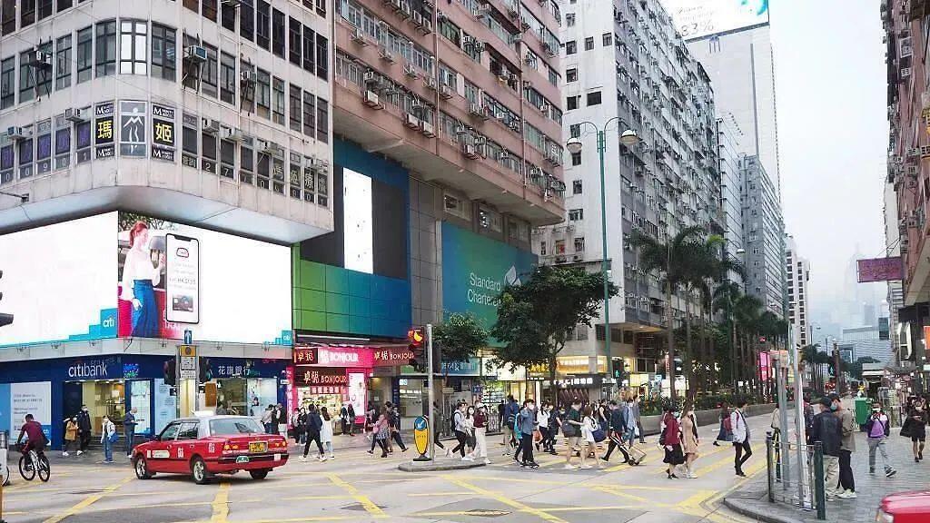 香港千万富翁调查2021_疫下千万富翁财富变化_香港收入中位数