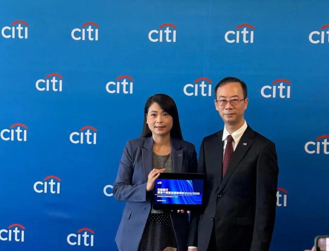 香港富豪移居原因_香港收入中位数_香港千万富翁数量