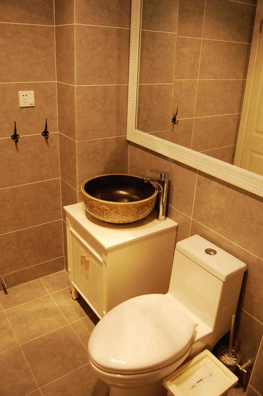 卫生间风水禁忌_卫生间地面倾斜角度_厕所装修风水12大禁忌