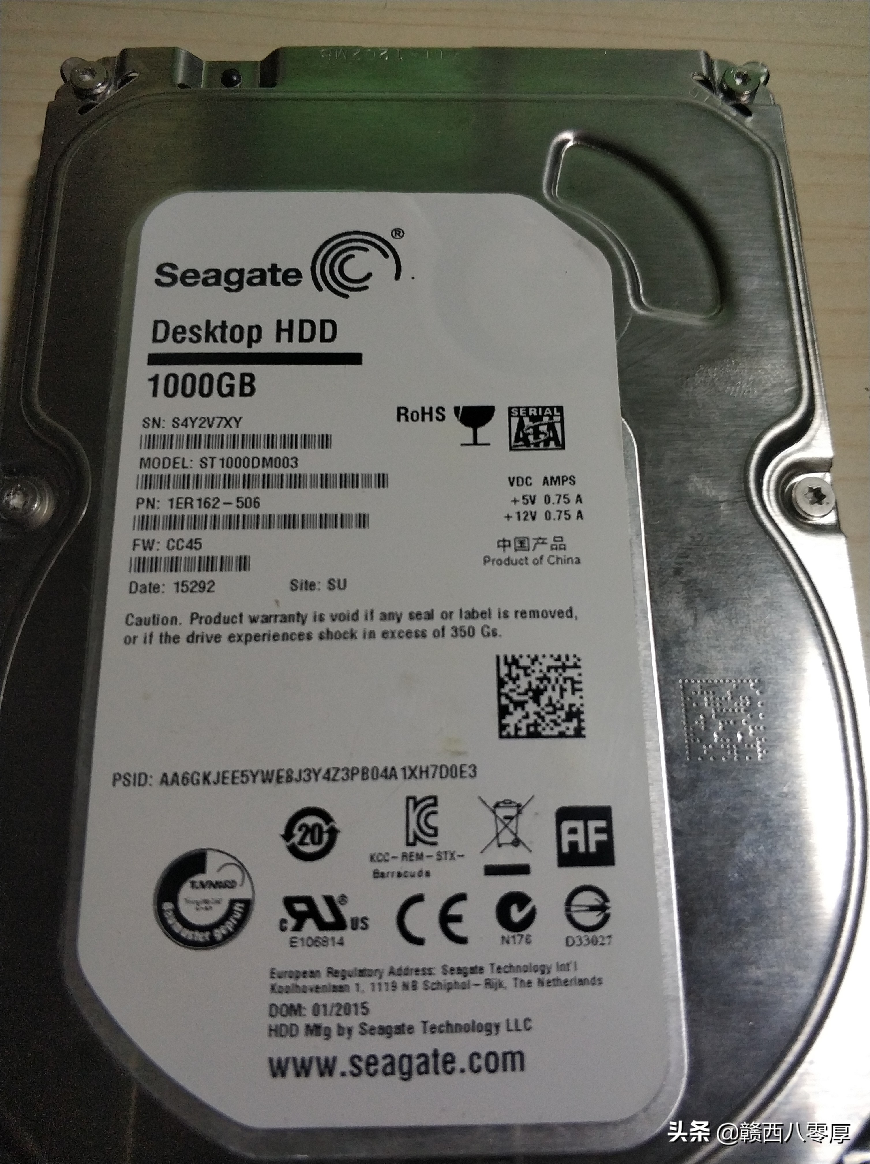 希捷3.5寸磁头损坏维修_希捷ST1000DM003磁头代换教程_希捷硬盘敲盘维修