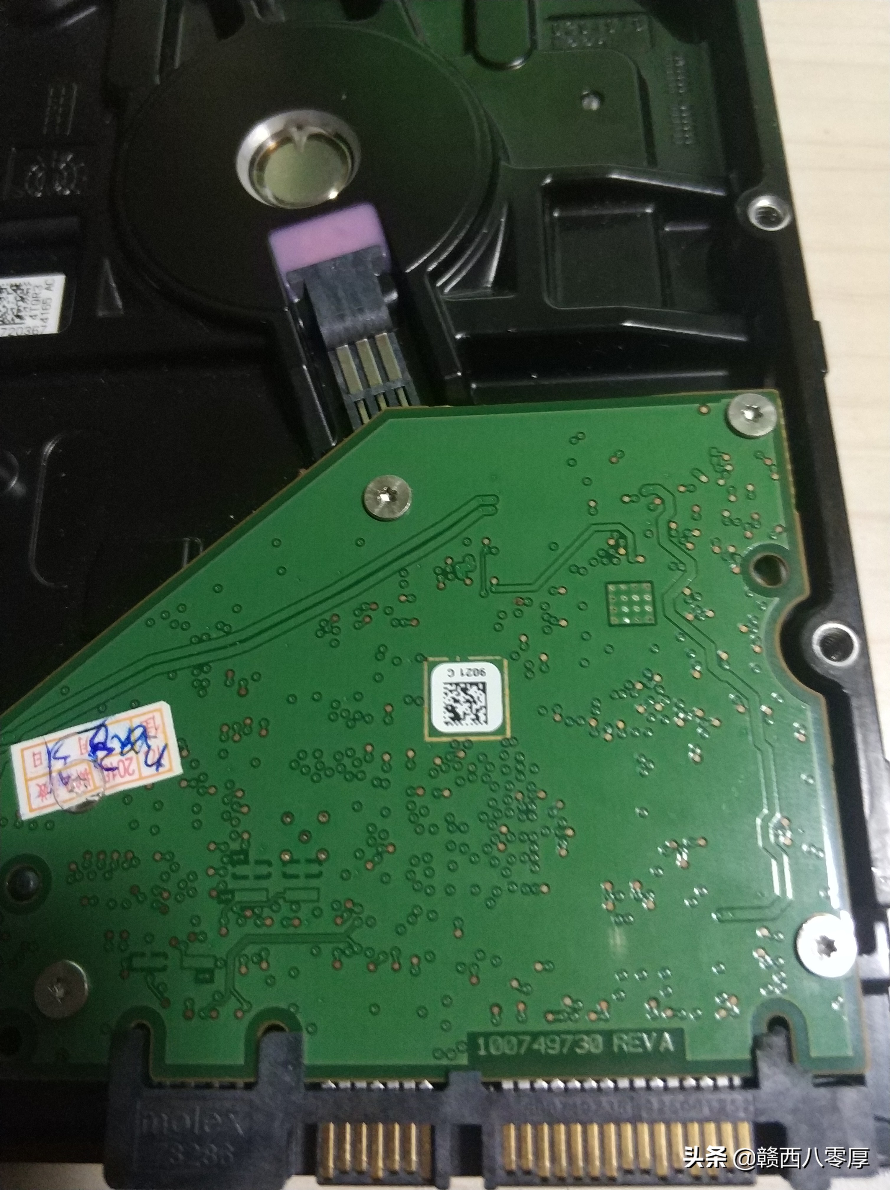 希捷硬盘敲盘维修_希捷ST1000DM003磁头代换教程_希捷3.5寸磁头损坏维修