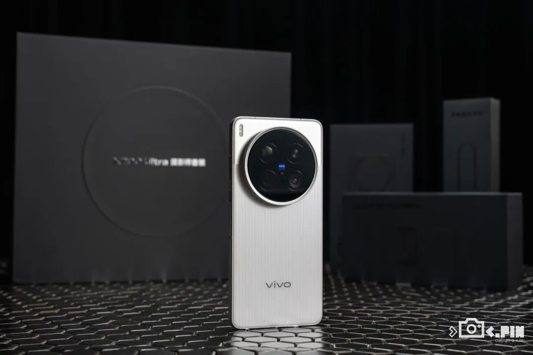 2025,超大杯影像旗舰杀疯了(图16) 超大杯旗舰_2025最好的长焦数码相机_影像赛道差异化