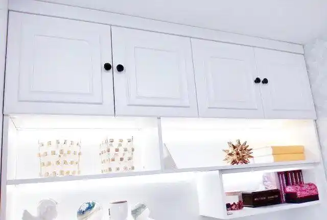 家具五金艺术:家居风格的点睛之笔——拉手的选择技巧(图10) 橱柜拉手选择_提升家具美学价值拉手_家居装饰拉手选择