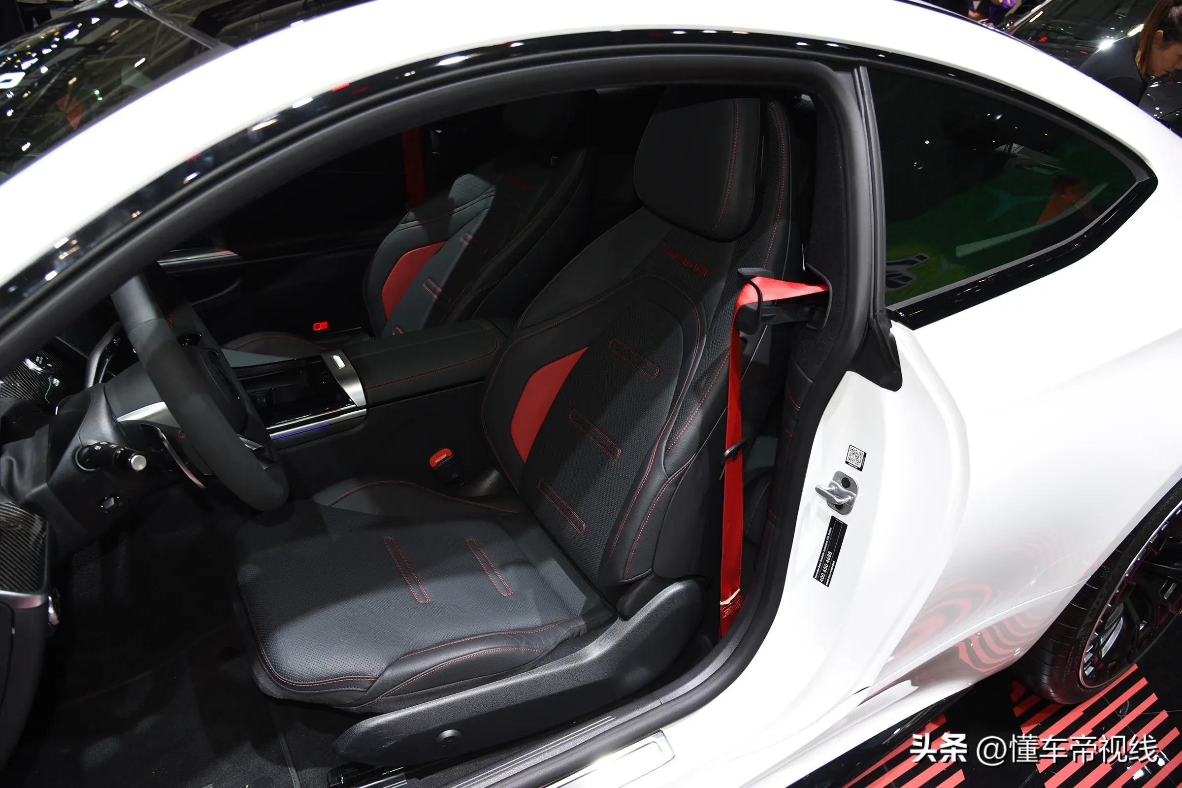 梅赛德斯-AMG CLE 53 Coupe 外观内饰设计 参数_梅赛德斯-AMG CLE 53 Coupe 上市价格 评测_2025奔驰ecoupe报价