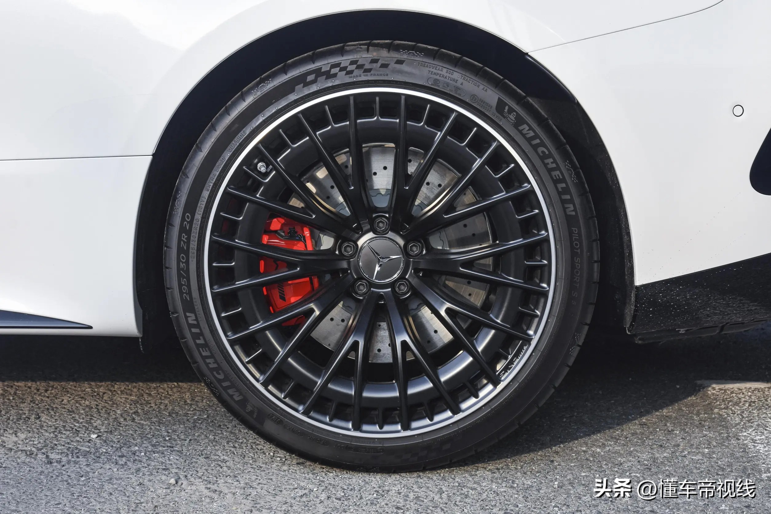 梅赛德斯-AMG CLE 53 Coupe 上市价格 评测_梅赛德斯-AMG CLE 53 Coupe 外观内饰设计 参数_2025奔驰ecoupe报价