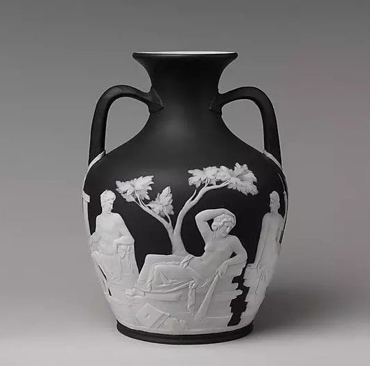 韦奇伍德 陶瓷历史 红色陶土_骨瓷装饰盘