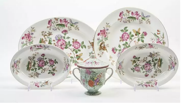 韦奇伍德 陶瓷历史 红色陶土_骨瓷装饰盘