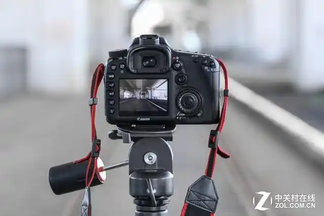 数码单反摄影技巧大全_虚化拍摄方法_手机摄影技巧