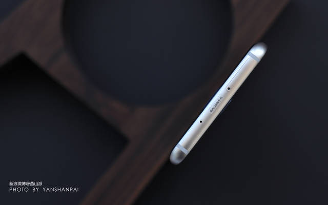 S7 edge双曲面屏细节处理_s7 edge屏幕贴合技术_三星Galaxy S7 edge曲面屏设计