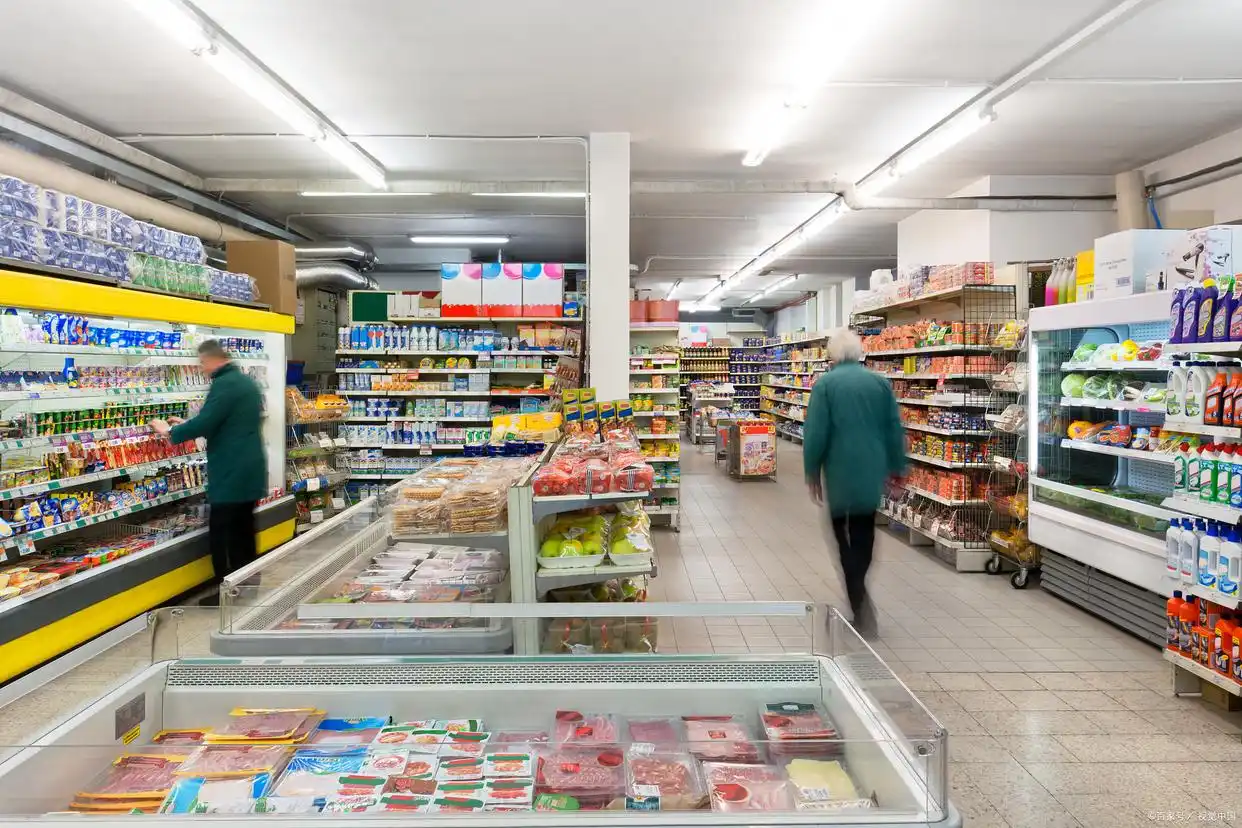 超市独家曝光!饱览惊艳效果图,让你仿佛置身其中!(图2) 即将开业超市内部装修效果图_超市装修效果图_超市入口设计亮点