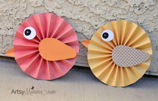 幼儿园手工作业:开学了,8个制作方法快替孩子存着,准能用上!(图14) 手工装饰_黄色小花手工制作_手工灯笼制作