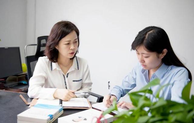 高校辅导员 薪水_985博士应聘大学辅导员_大学辅导员年薪待遇