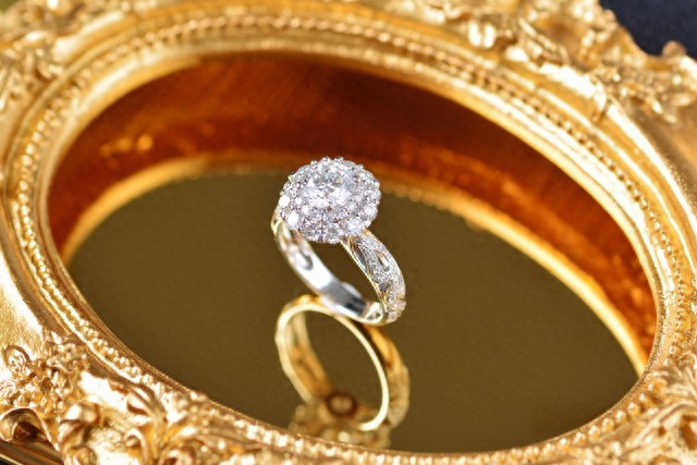 黄金价格高于铂金原因_白金价钱_铂金工业用途与投资价值差异