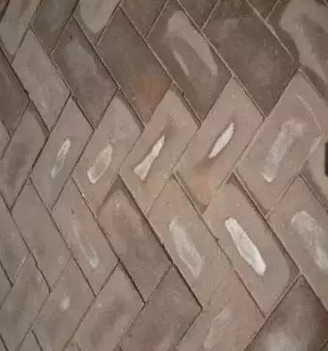 石材泛碱该怎么破?这里有高招(图31) 石材返碱原因_石材泛碱预防方法_石材 瓷砖 保养